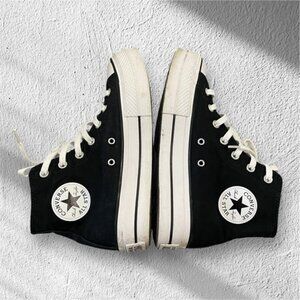 Converse | Chuck Taylor All Star Lift Platform Canvas | Unisex